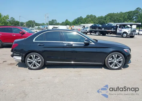 2015 Mercedes-Benz C 300 4Matic/Luxury 4Matic/Sport 4Matic из США, поврежденный, VIN 55SWF4KB7FU007406